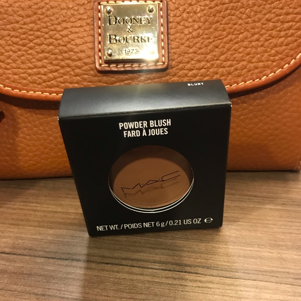 ✨ MAC Cosmetics Powder Blush in Blunt ✨ NIB